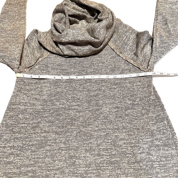 12 PM by Mon AmiGray Cowl Neck Long Line Tunic Sweater Women's S Small - Picture 6 of 8